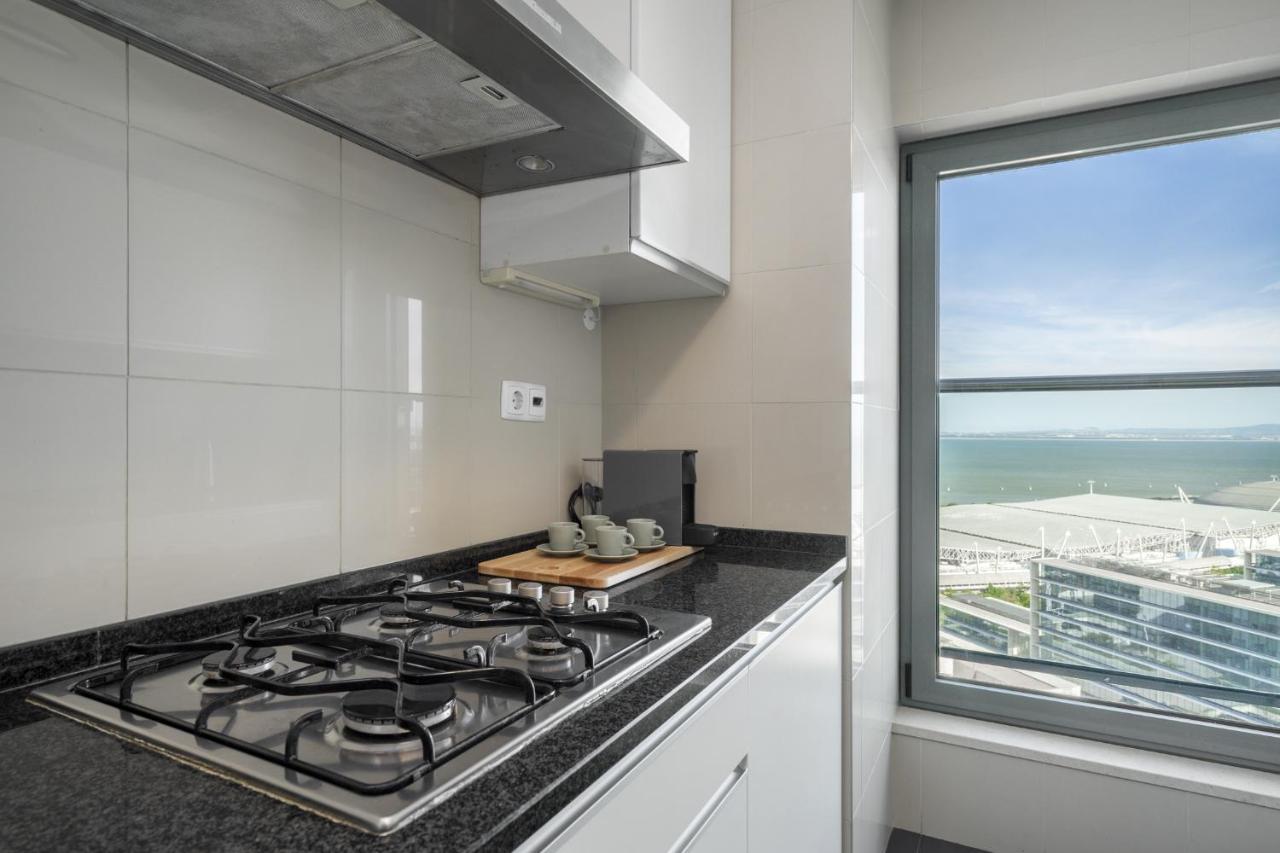 Whome Panoramic View With Elevator, Ac, Garage Perfect For Families & Business Travellers Lisbon Exterior photo